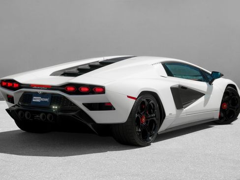 Used 2022 Lamborghini Aventador Countach AWD/4WD image 3