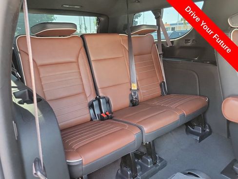 Used 2023 GMC Yukon XL Denali Ultimate AWD/4WD image 26
