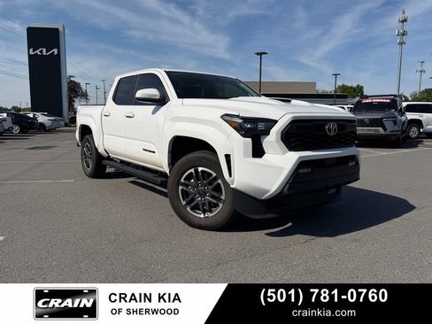Used 2025 Toyota Tacoma TRD Sport RWD image 1
