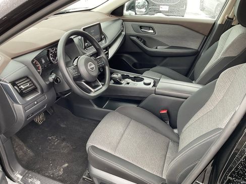 Used 2022 Nissan Rogue SV image 10