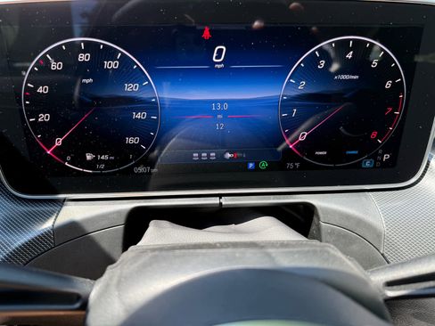 Certified 2025 Mercedes-Benz C 300 4MATIC Sedan image 17