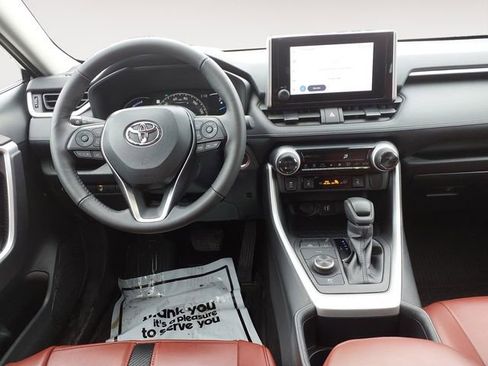 Used 2024 Toyota RAV4 XLE w/ Weather Package image 10