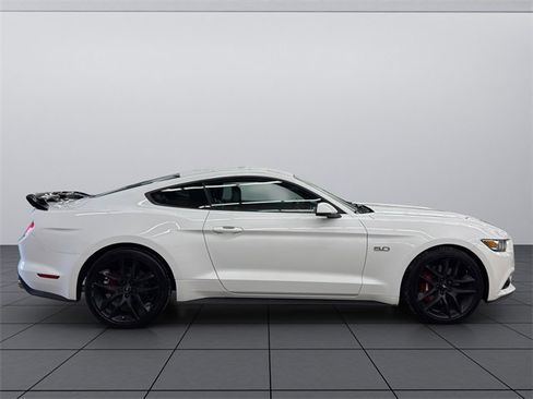 Used 2017 Ford Mustang GT Premium w/ Equipment Group 401A image 7