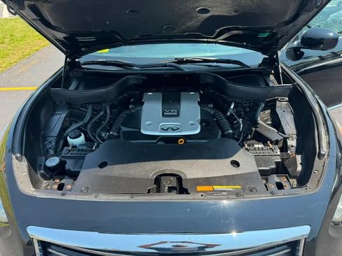 Used 2013 INFINITI FX37 AWD w/ Premium Pkg image 17