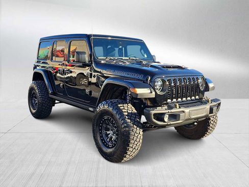 Used 2022 Jeep Wrangler Unlimited Rubicon w/ Trailer Tow Package image 2