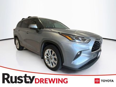 Used 2022 Toyota Highlander Limited AWD/4WD image 1