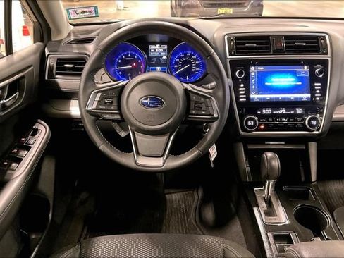 Used 2019 Subaru Outback 2.5i Premium AWD/4WD image 5