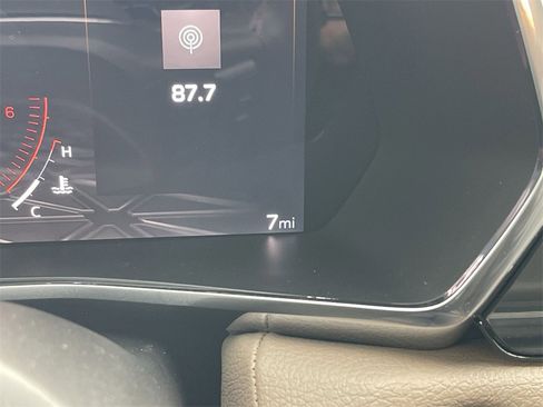 New 2026 GMC Canyon Denali image 12