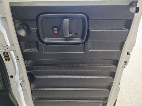 Certified 2024 GMC Savana 2500 w/ Driver Convenience Package image 16