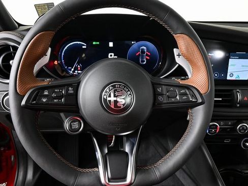 New 2025 Alfa Romeo Giulia w/ Driving Assist Package image 11