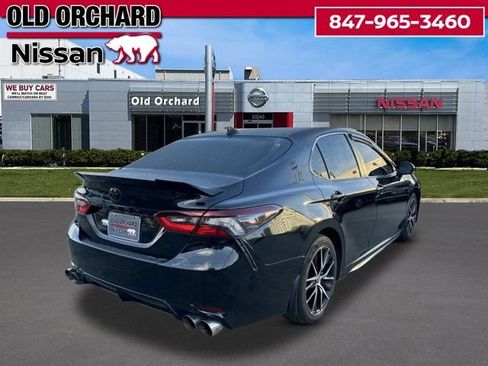 Used 2023 Toyota Camry SE FWD image 4