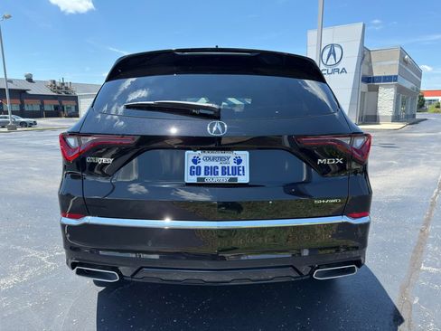 New 2026 Acura MDX w/ Advance Package AWD/4WD image 4