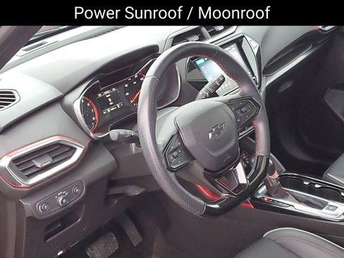 Certified 2021 Chevrolet TrailBlazer RS w/ Sun and Liftgate Package image 9