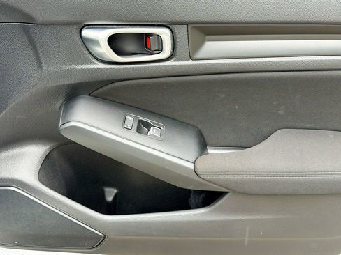 Used 2023 Honda Civic Sport image 28