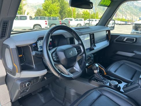 Used 2022 Ford Bronco Badlands w/ Sasquatch Package AWD/4WD image 26