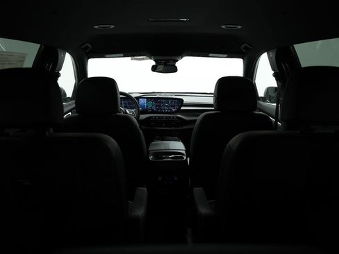 New 2026 Buick Enclave Preferred w/ LPO, Floor Liner Package image 14