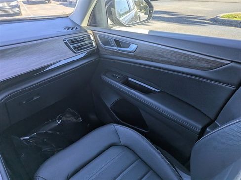 Certified 2024 Volkswagen Atlas SEL image 19