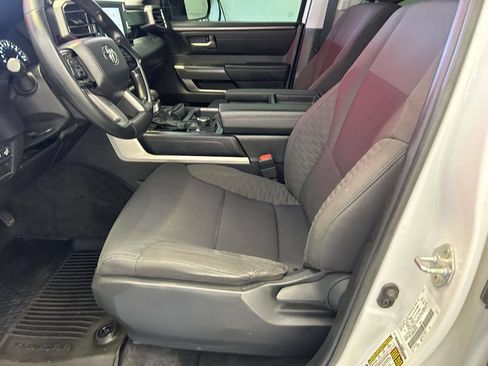 Used 2024 Toyota Tundra SR5 w/ SR5 Convenience Package AWD/4WD image 17