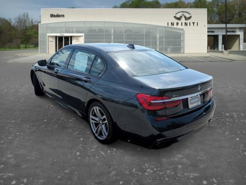 Used 2018 BMW 750i xDrive image 5