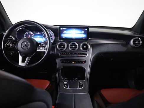 Used 2020 Mercedes-Benz GLC 300 4MATIC image 36