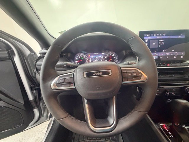 Certified 2026 Jeep Compass Latitude AWD/4WD image 17