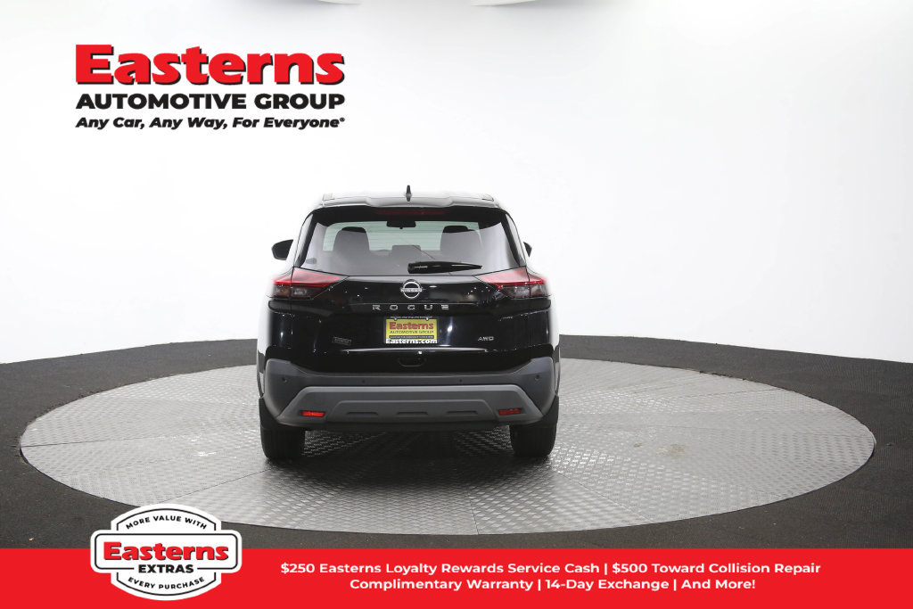 Used 2023 Nissan Rogue S AWD/4WD image 37