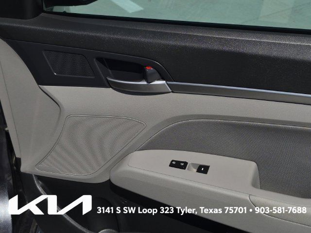 Used 2020 Hyundai Elantra SEL FWD image 13