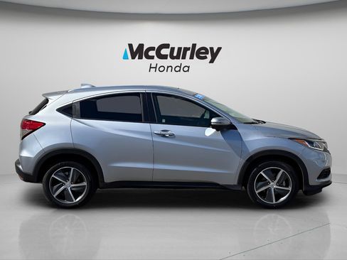 Certified 2022 Honda HR-V EX image 2