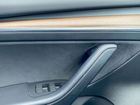 Used 2022 Tesla Model 3 image 15