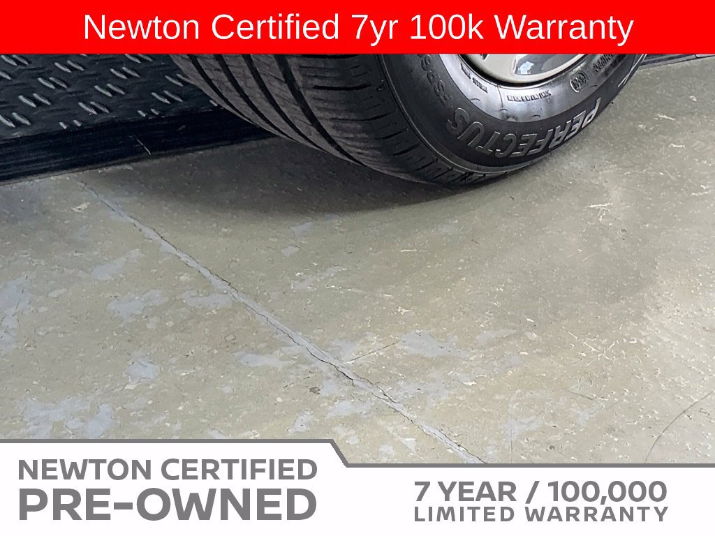 Used 2023 Nissan Versa S w/ S Plus Package FWD image 38