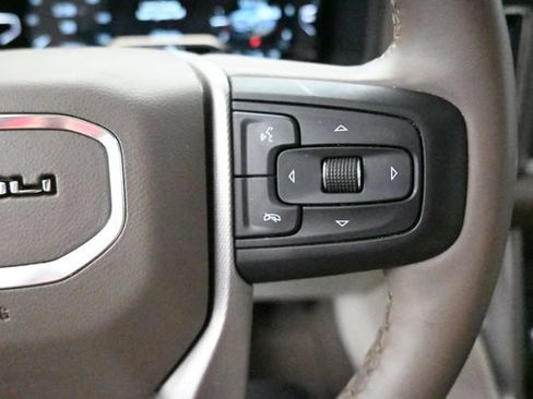 Used 2023 GMC Yukon XL Denali AWD/4WD image 29