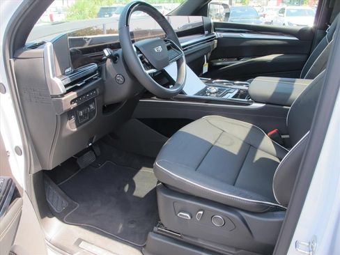 New 2026 Cadillac Escalade ESV Sport w/ Touring Package AWD/4WD image 11
