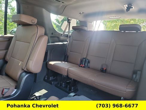 New 2025 Chevrolet Suburban High Country image 28