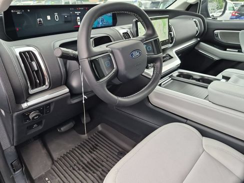New 2026 Ford Expedition Max Platinum AWD/4WD image 26