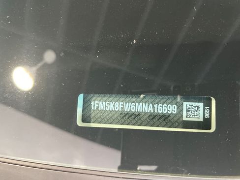 Used 2021 Ford Explorer Limited w/ Hybrid Equipment Group 310A AWD/4WD image 16