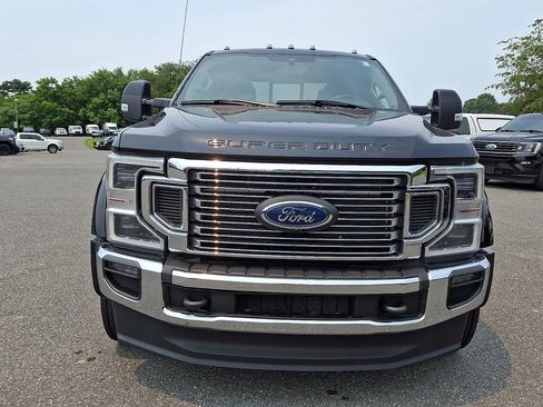 Used 2021 Ford F450 Lariat w/ Lariat Ultimate Package AWD/4WD image 2
