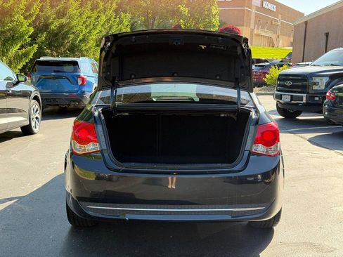Used 2014 Chevrolet Cruze LT w/ RS Package FWD image 4