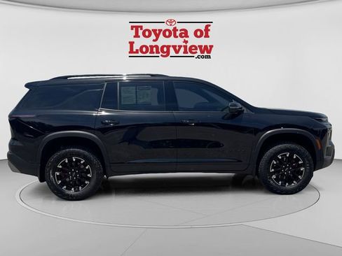 Used 2024 Chevrolet Traverse Z71 AWD/4WD image 6
