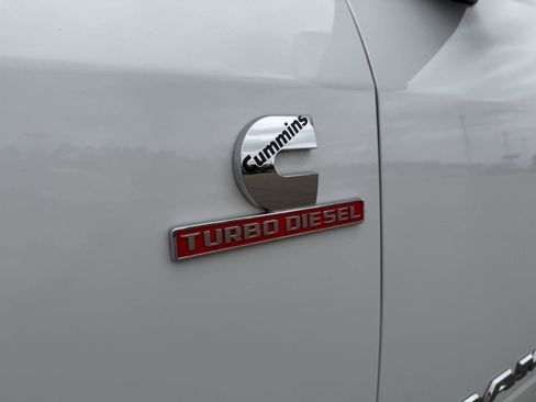 Used 2024 RAM 2500 Laramie w/ Safety Group AWD/4WD image 26