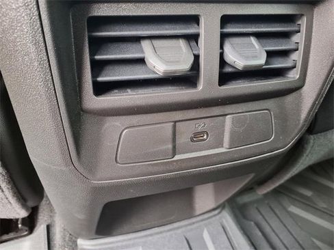 New 2025 GMC Canyon Elevation image 9