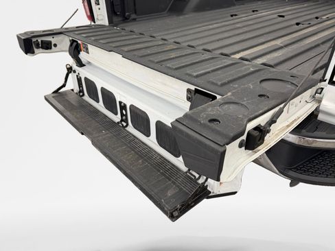 Used 2024 GMC Sierra 2500 SLE w/ SLE Convenience Package image 23