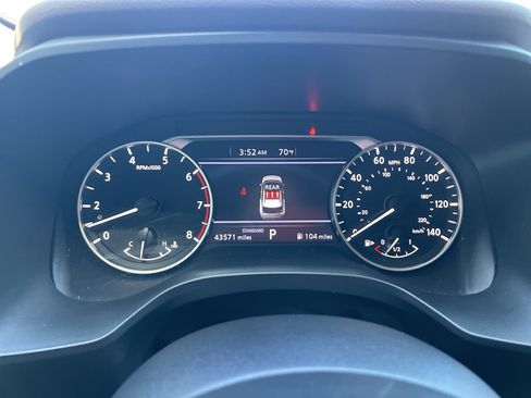 Certified 2023 Nissan Rogue SV FWD image 13