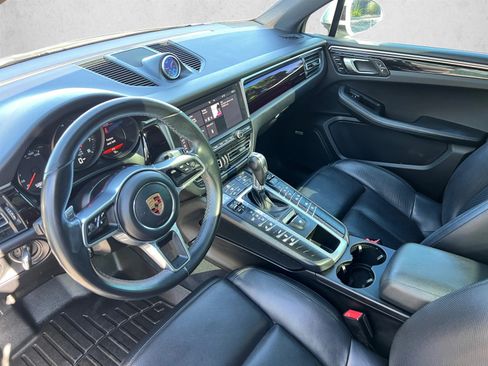 Used 2020 Porsche Macan AWD/4WD image 10