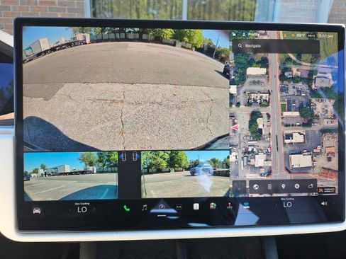 Used 2023 Tesla Model X image 38