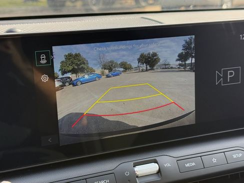 Used 2025 Kia K4 LXS image 18