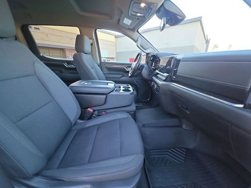 Used 2022 Chevrolet Silverado 1500 LT Trail Boss AWD/4WD image 26