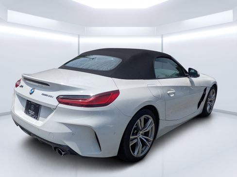 Used 2026 BMW Z4 sDrive30i RWD image 3