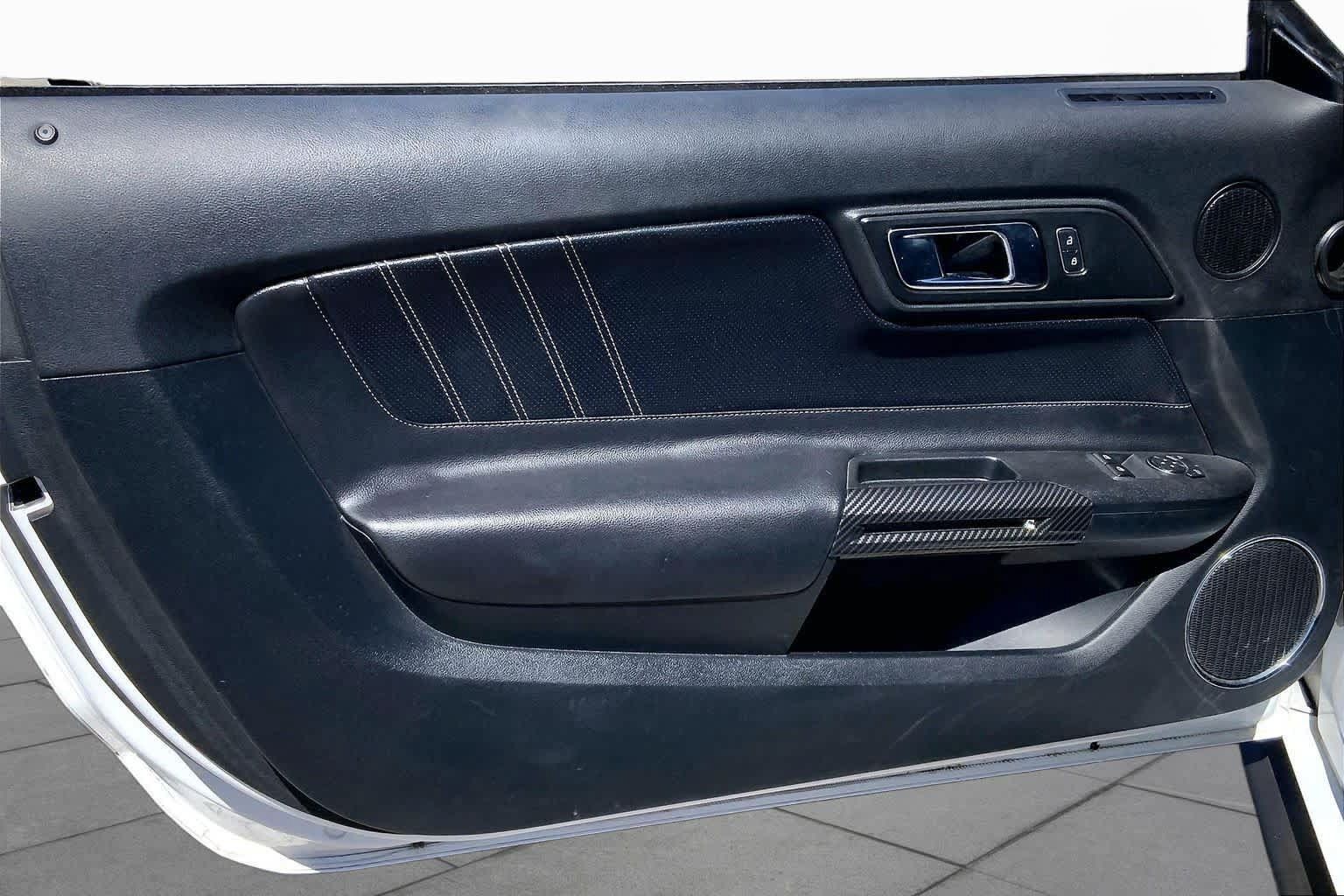 Used 2015 Ford Mustang GT Premium RWD image 20