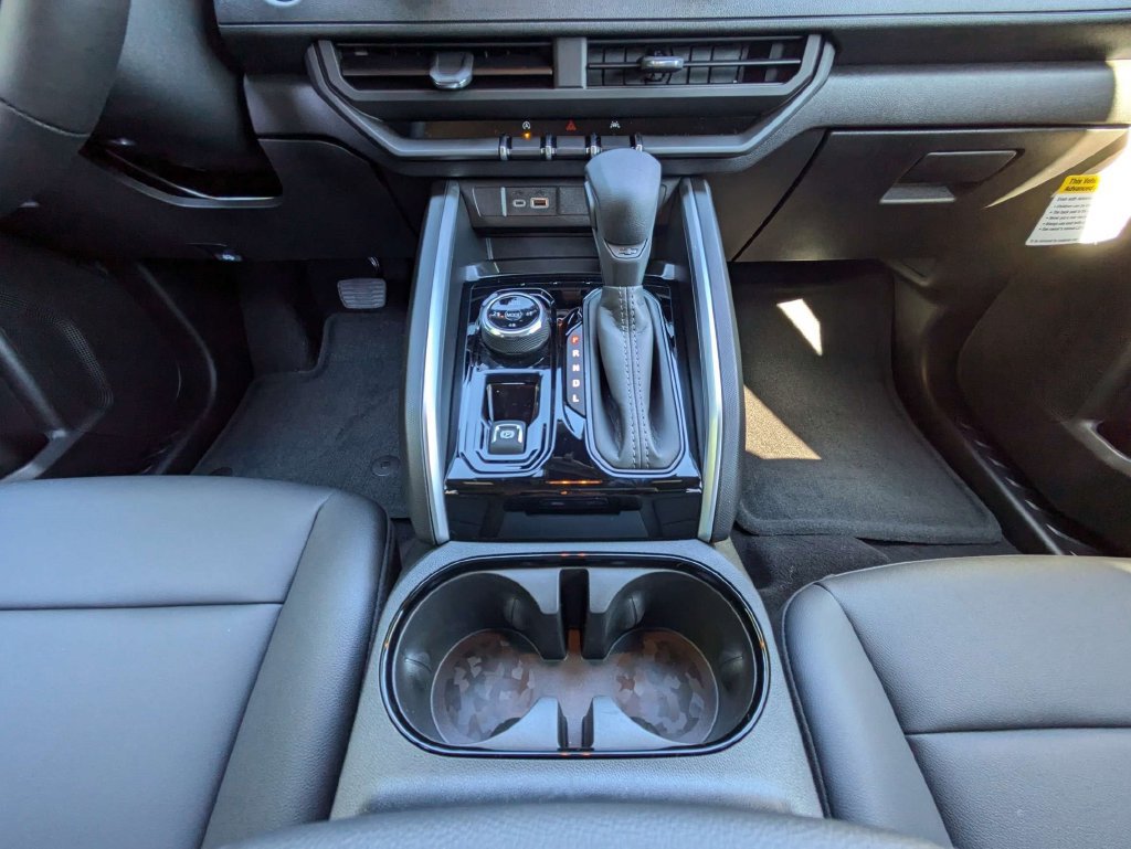 New 2026 Chevrolet Colorado Trail Boss AWD/4WD image 21