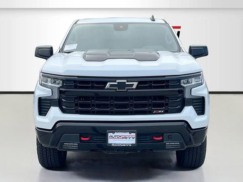 Used 2025 Chevrolet Silverado 1500 LT Trail Boss w/ Protection Package AWD/4WD image 2